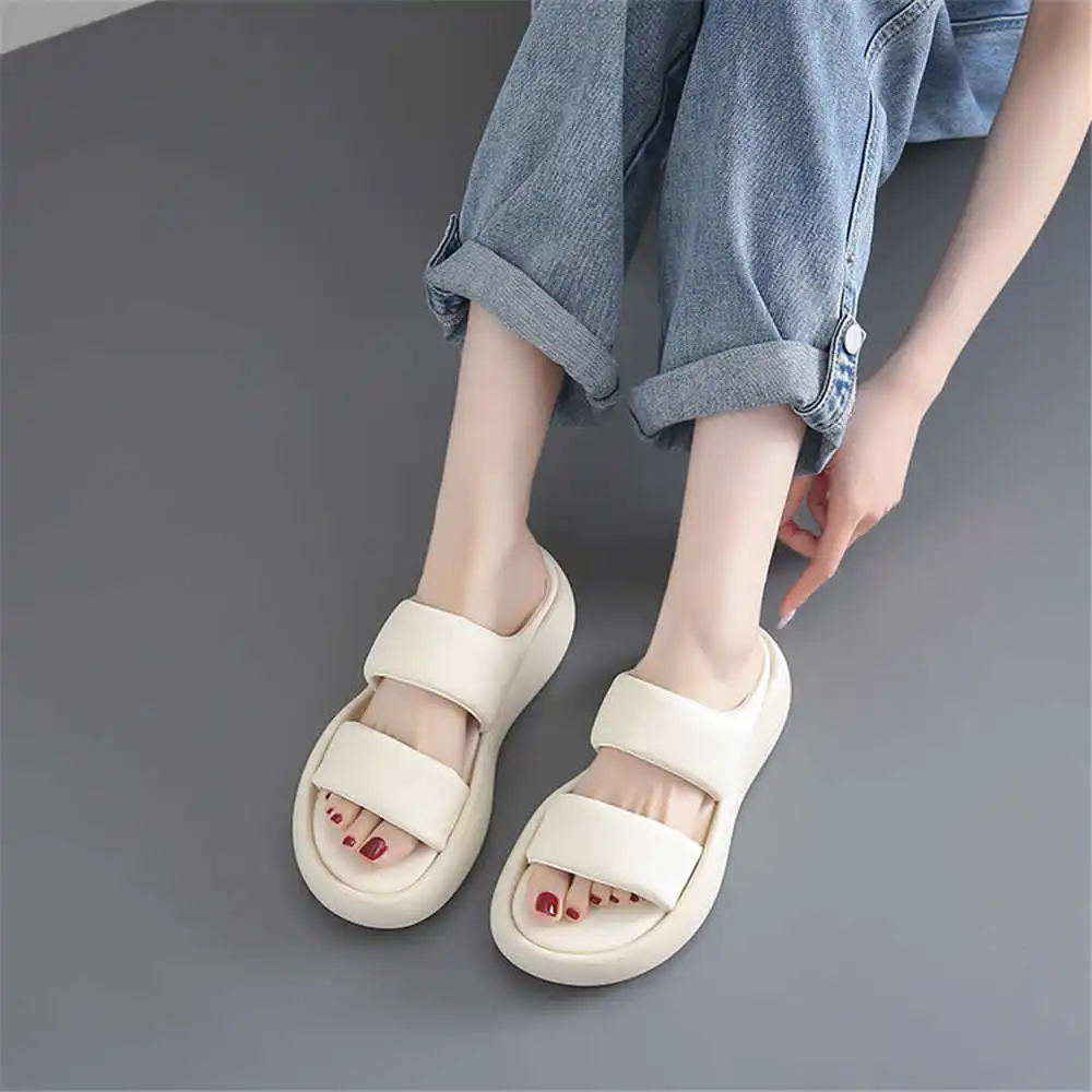 Size 39 Strips Summer Shoes Sa - đánh giá và giá Pilates Yoga Difference